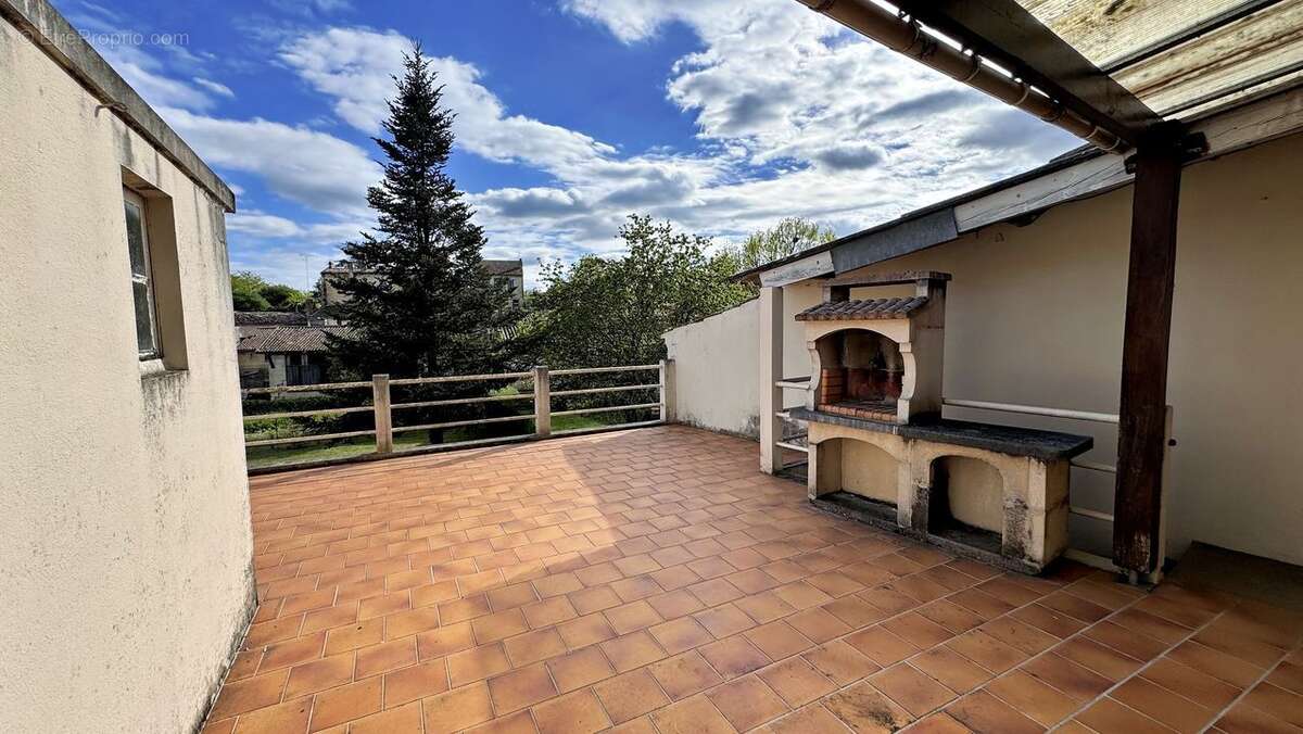 maison de ville à castillon la bataille - photo 7