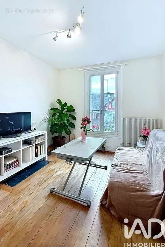 Photo 2 - Appartement à CORBEIL-ESSONNES