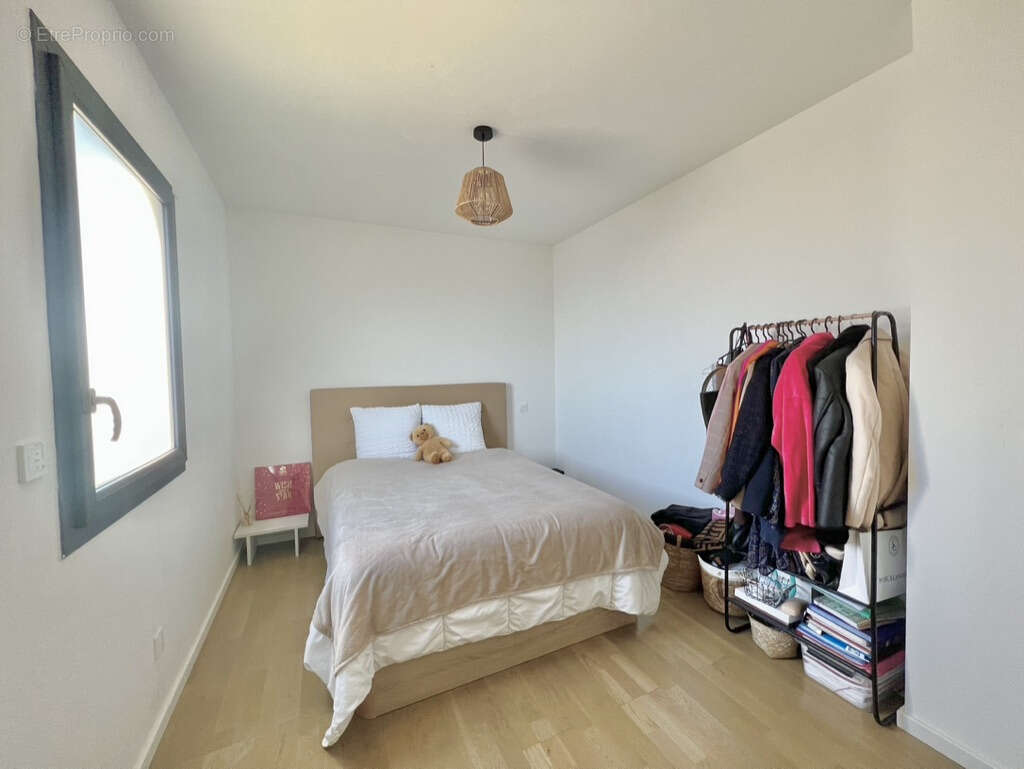 Maison à GALLARGUES-LE-MONTUEUX