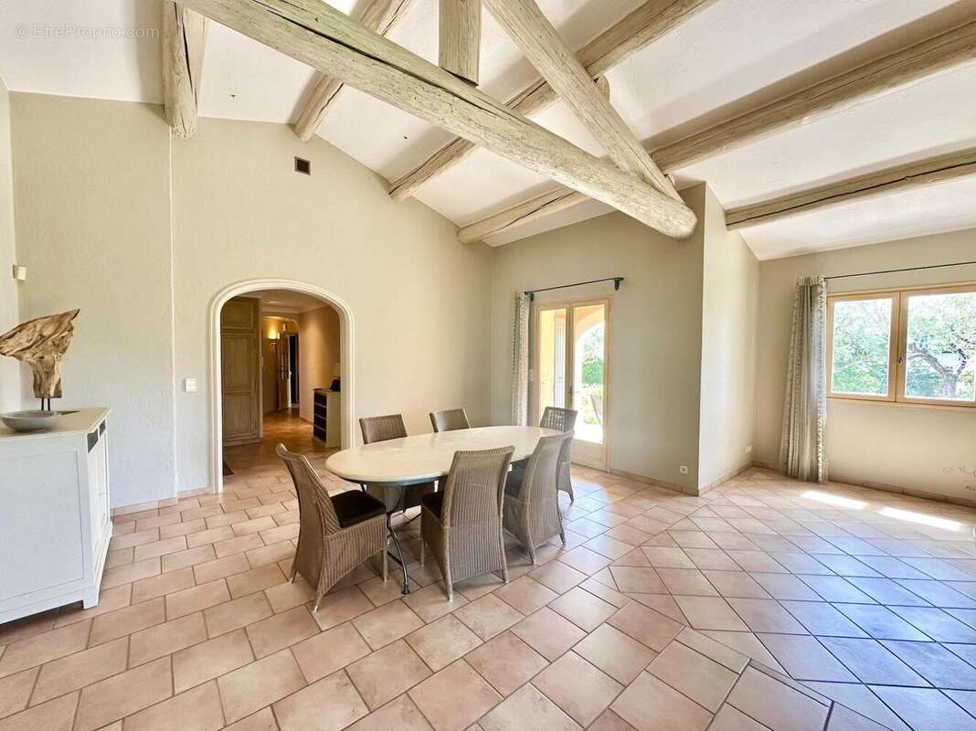 Maison 158 m² à Cavaillon  - photo 3