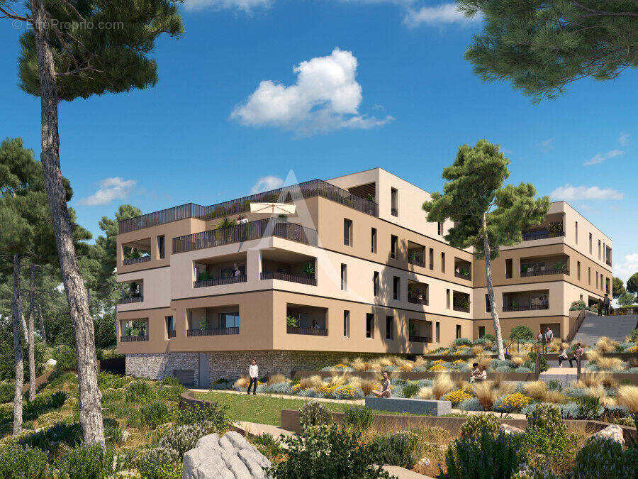 Appartement à SAINT-CLEMENT-DE-RIVIERE