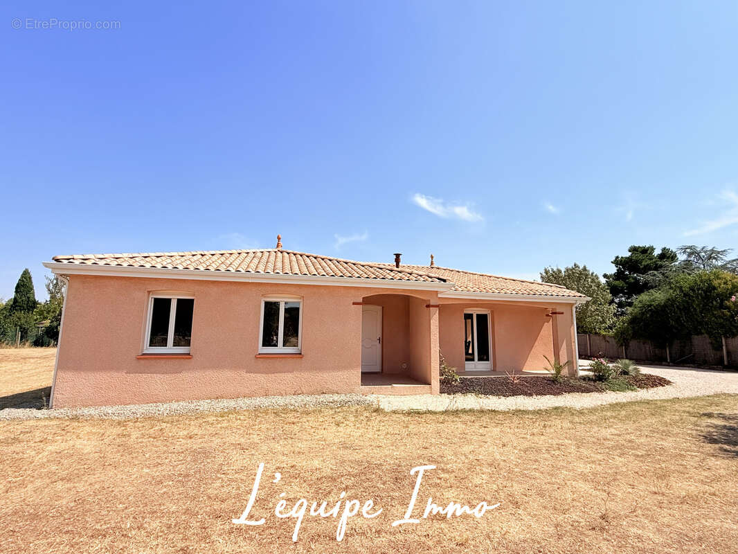 Maison T4 de 116 m2- Maison duplex T2- 2 garages- Piscine- Terrain de 1980 m2- - photo 3