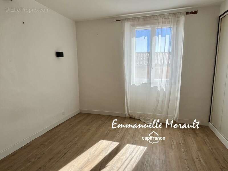 Maison à BAGNOLS-EN-FORET