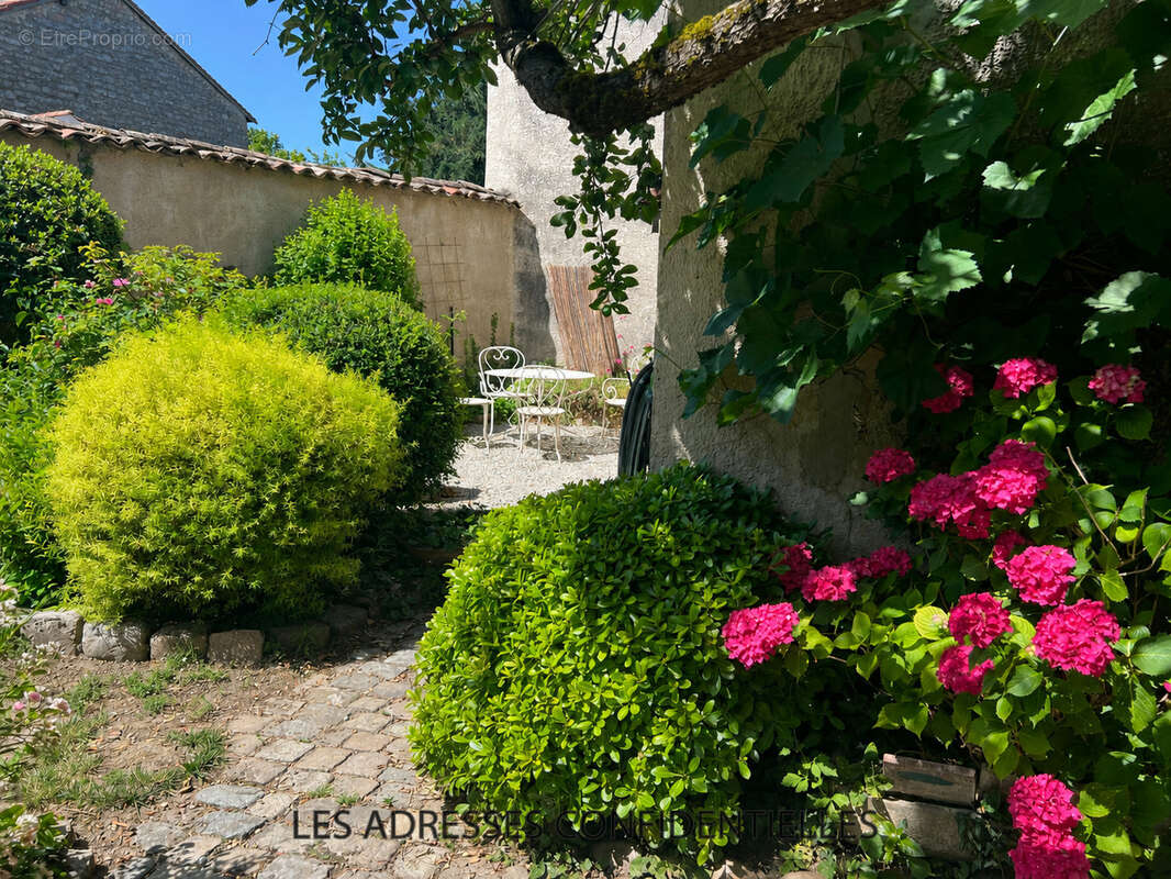 Maison à IRIGNY