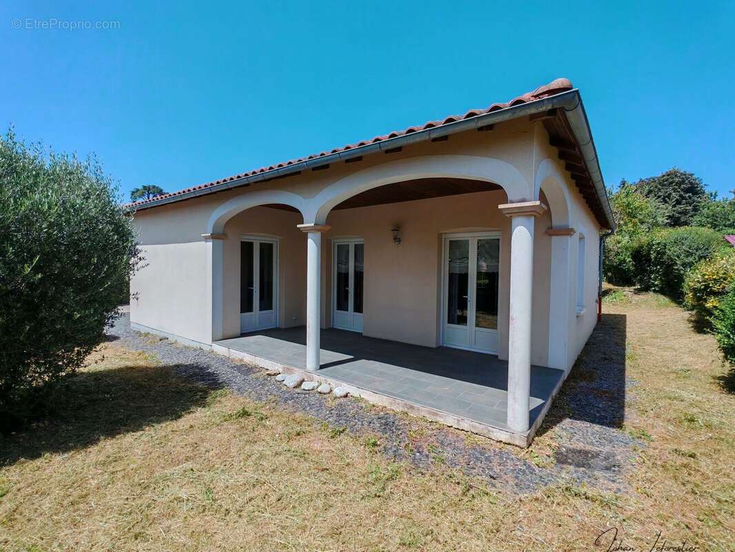 Maison à SMARVES