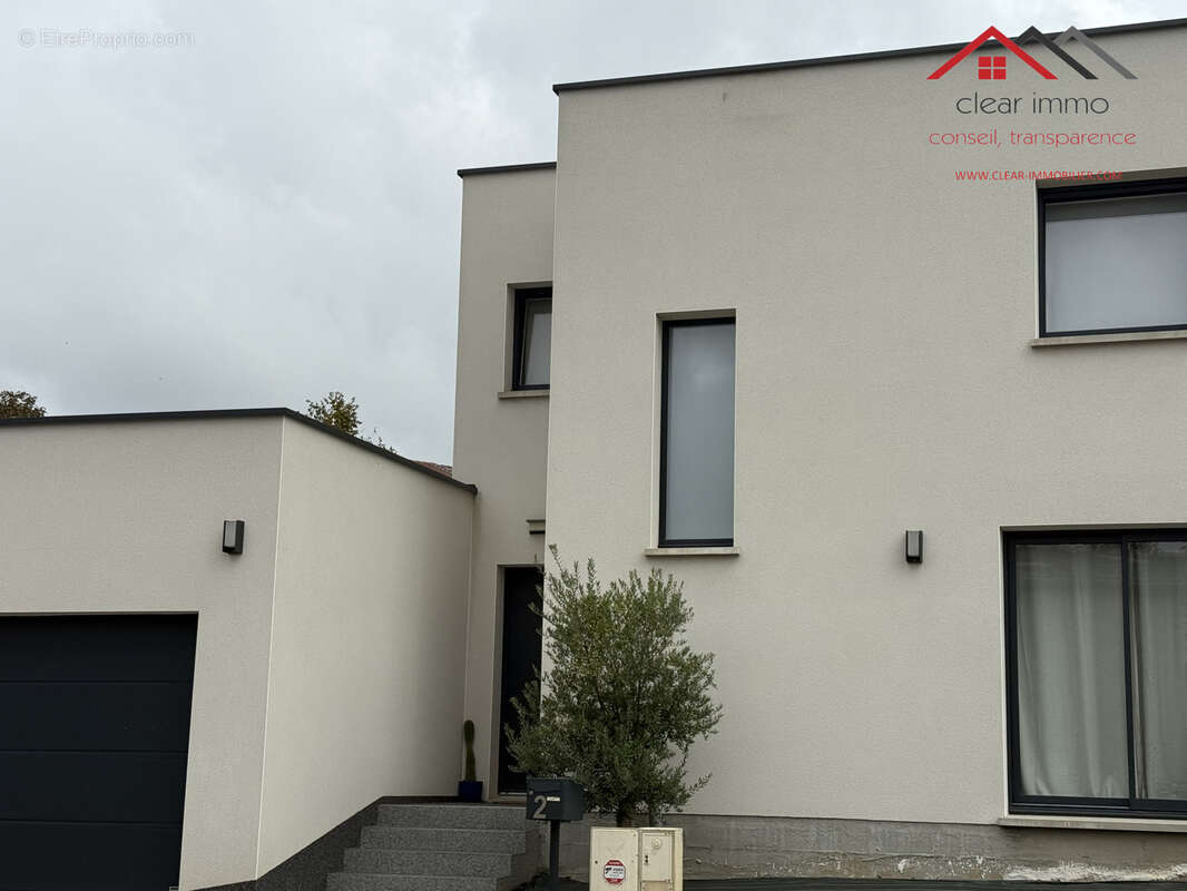 Maison à ORNY