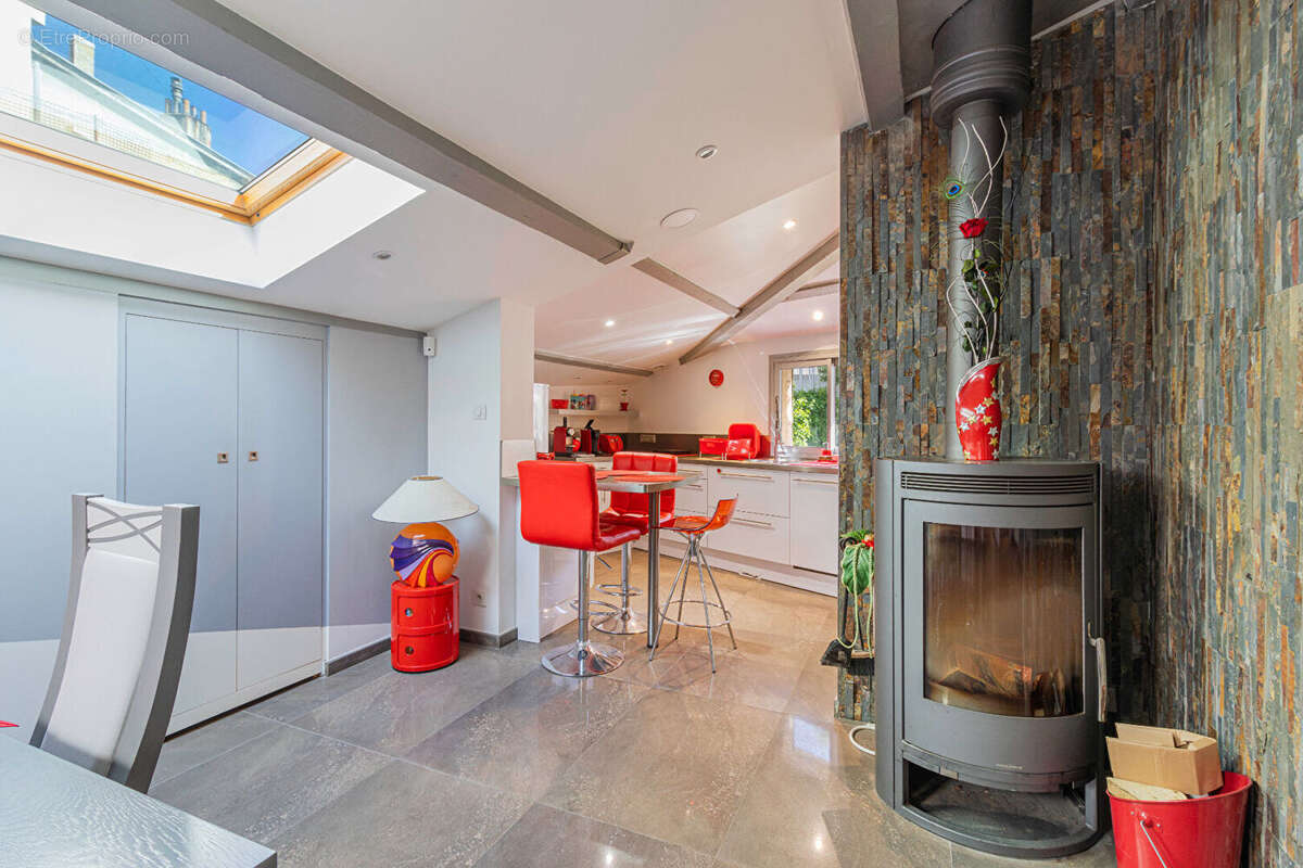 Maison à MARSEILLE-5E