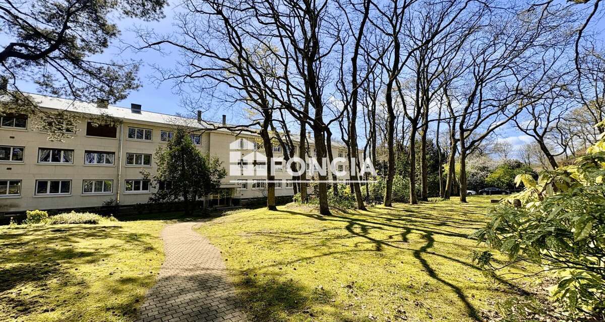 Appartement à AVRILLE