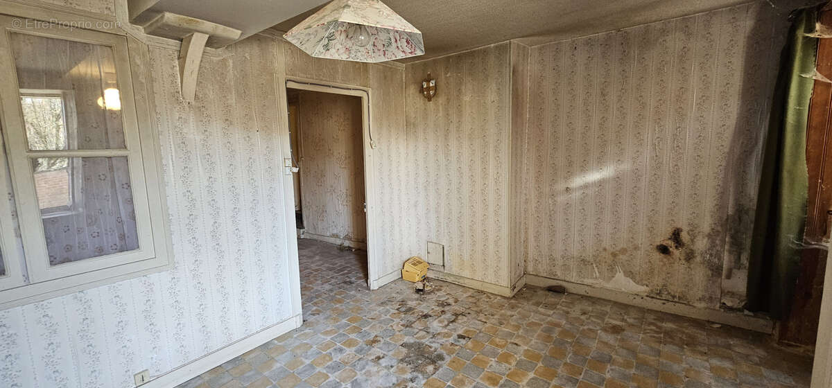 Maison à SAINT-GERMAIN-DES-BOIS