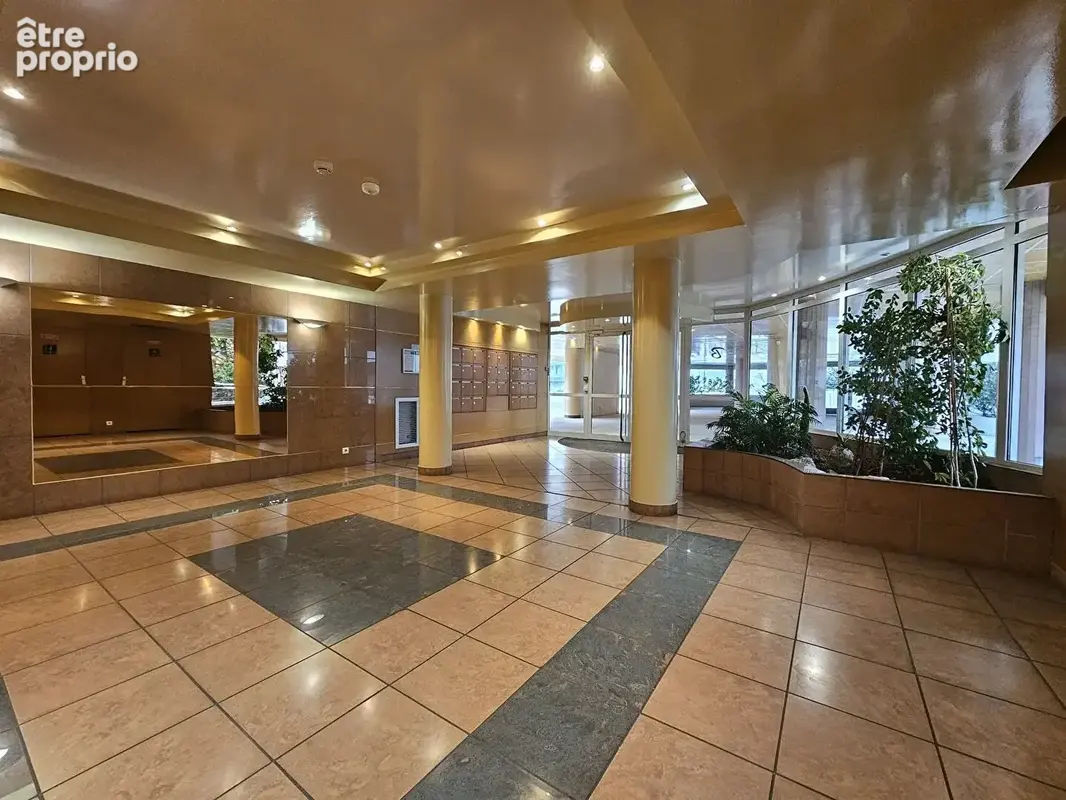Appartement avec terrasse, garage et ascenseur / Idéal premier achat ou investissement locatif - photo 3