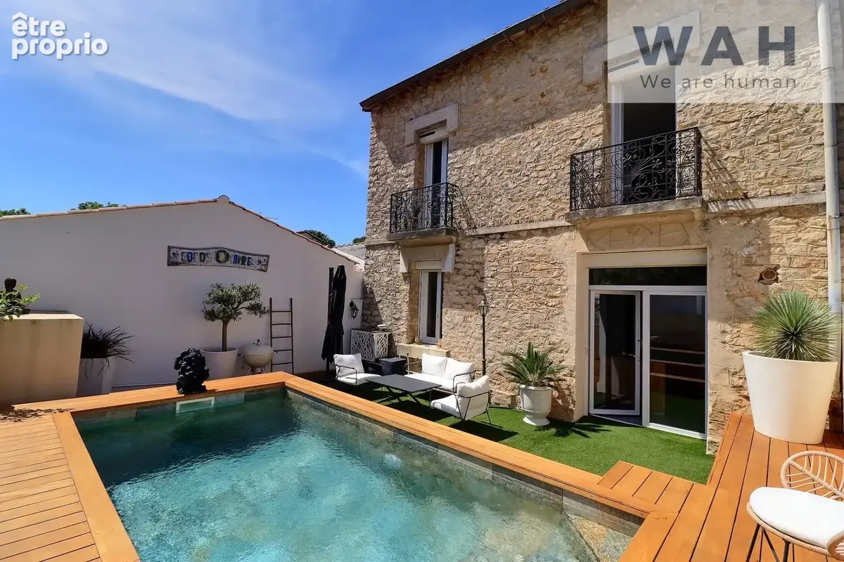 Maison à VALERGUES
