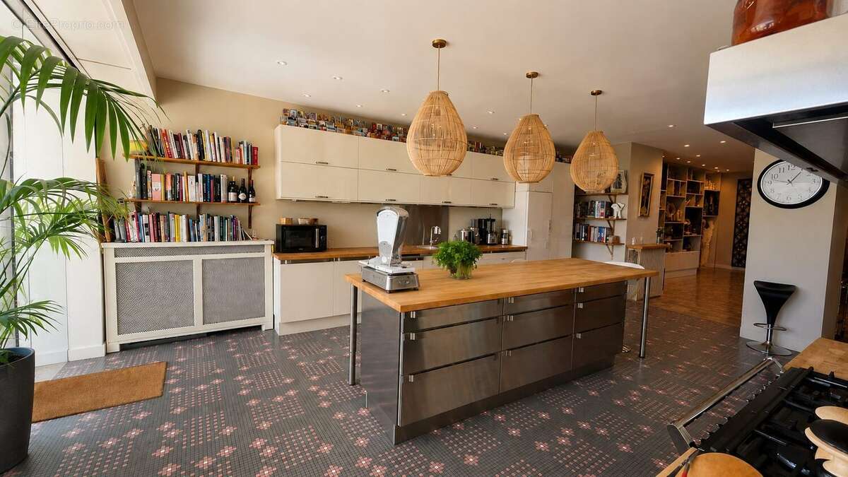 Maison 280 m² à Bouafle  - photo 4