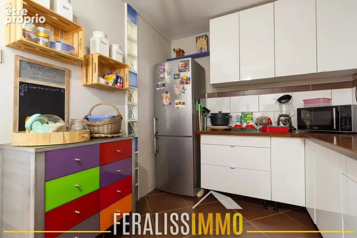 Lumineux appartement F4 de 86 m2 avec extérieur ! - photo 8