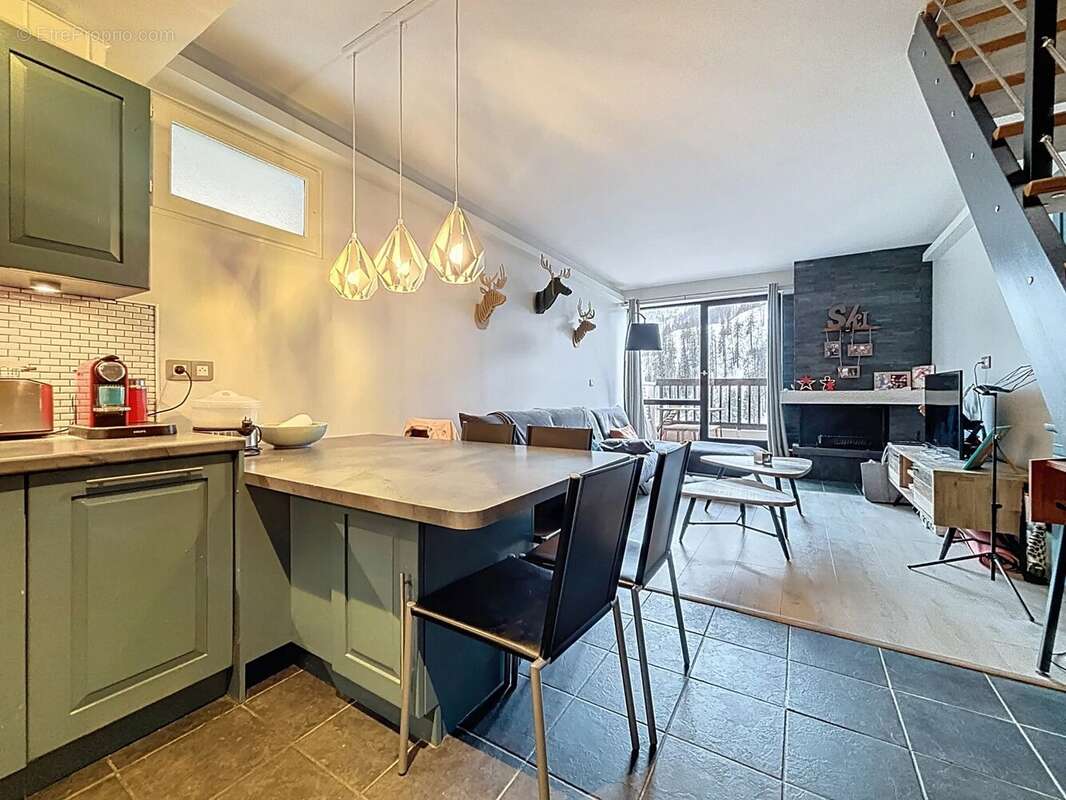 Appartement à SAINT-ETIENNE-DE-TINEE