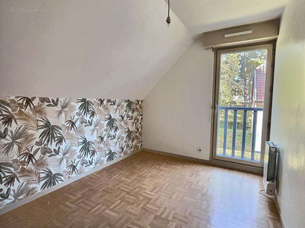 Maison à NESLES