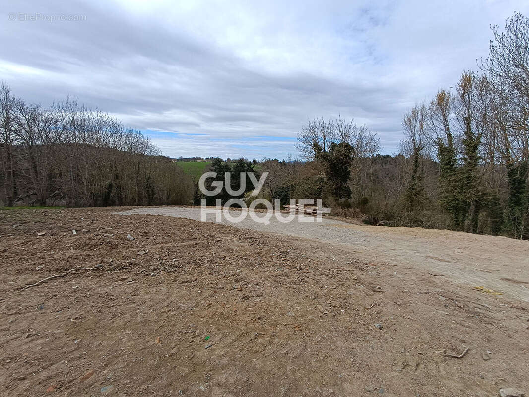 Maison à SAINT-MARTIN-LA-SAUVETE