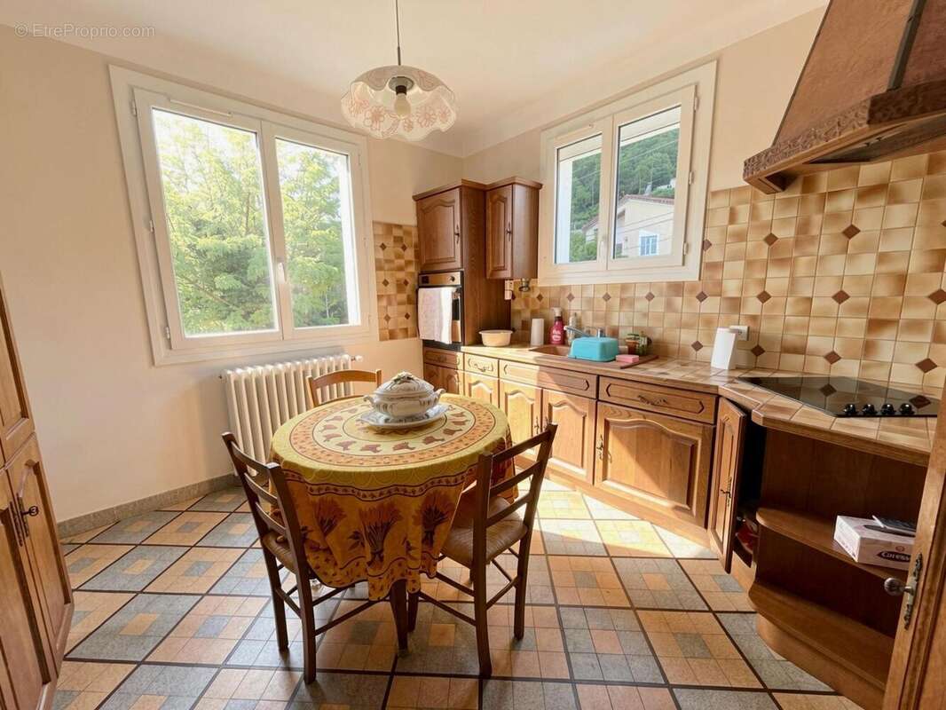   - Maison à LABEGUDE