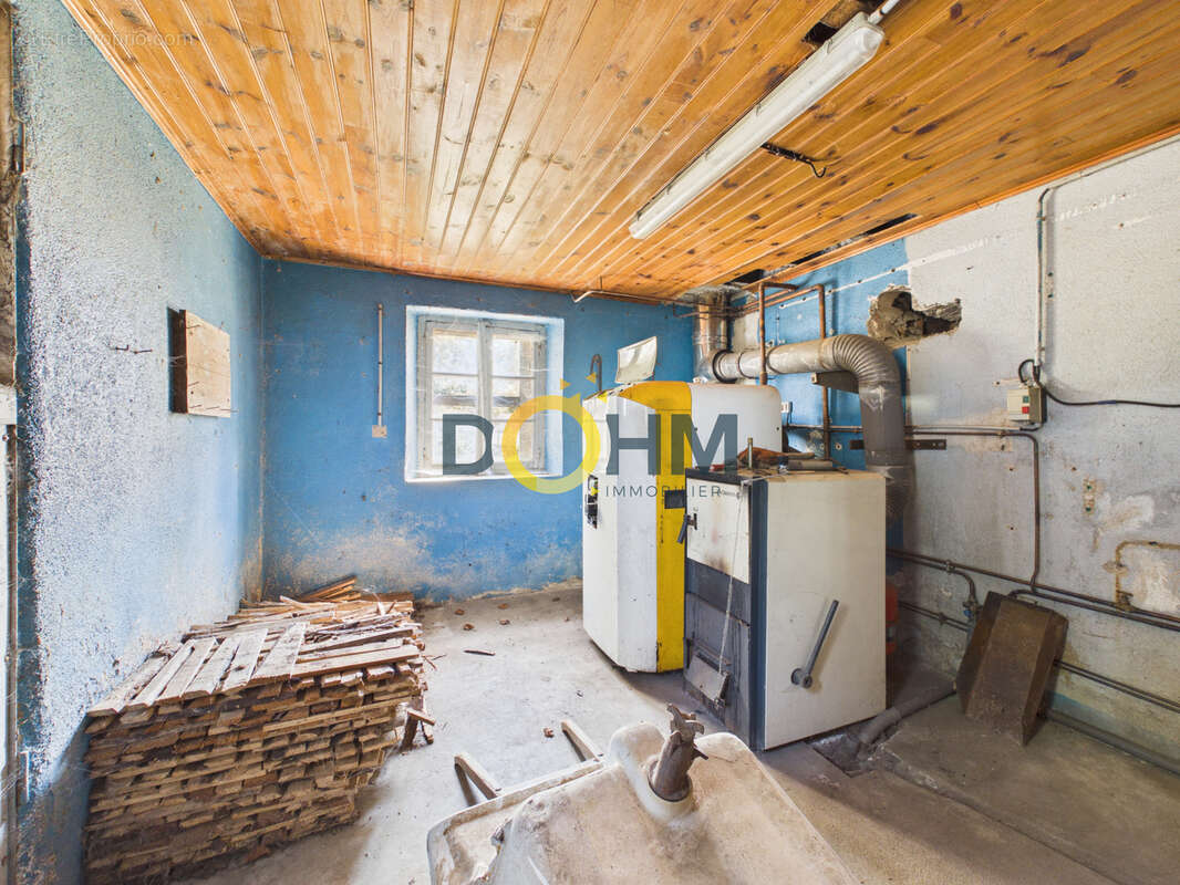 Ancien corps de ferme  sur 4000 m2 de terrain avec dependances attenantes et un hangar - photo 26
