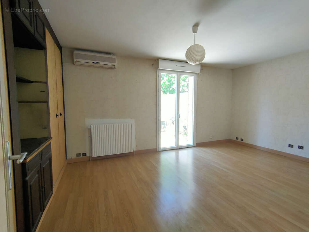 Maison à LIMOURS