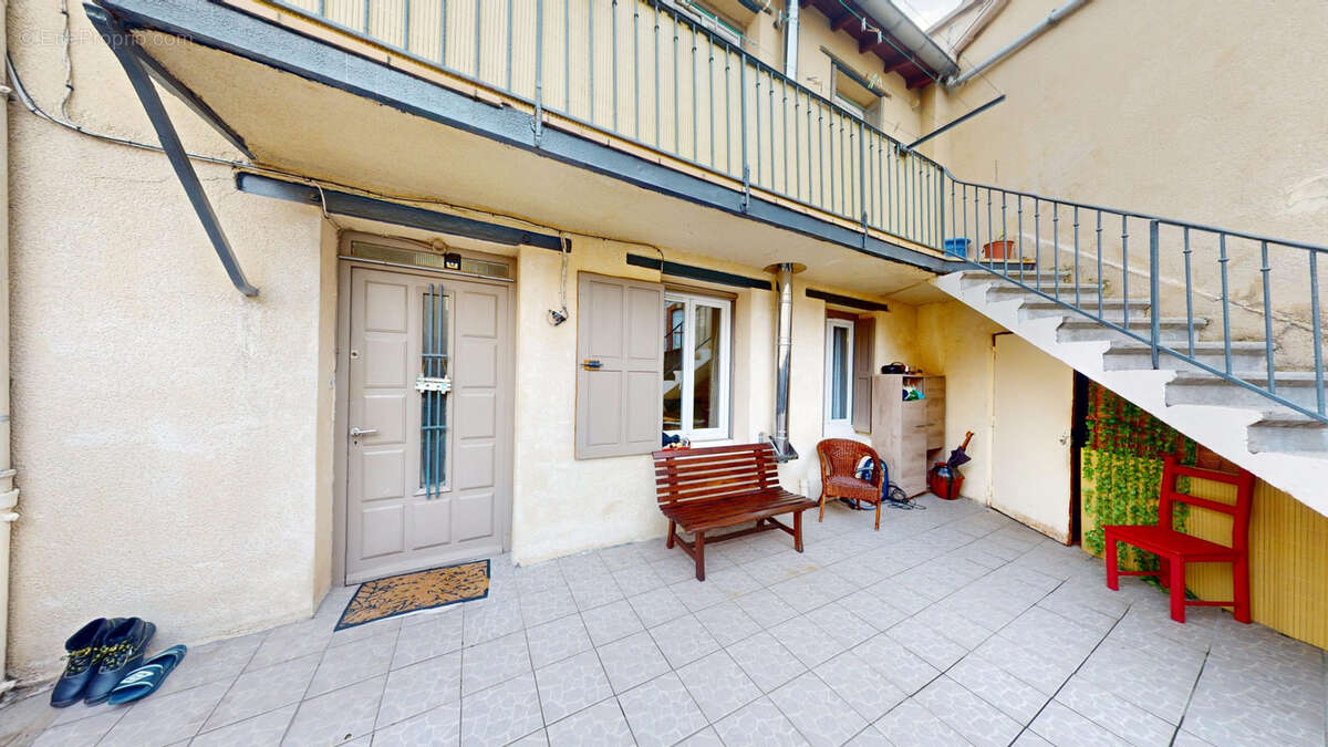 Maison à ROCHE-LA-MOLIERE