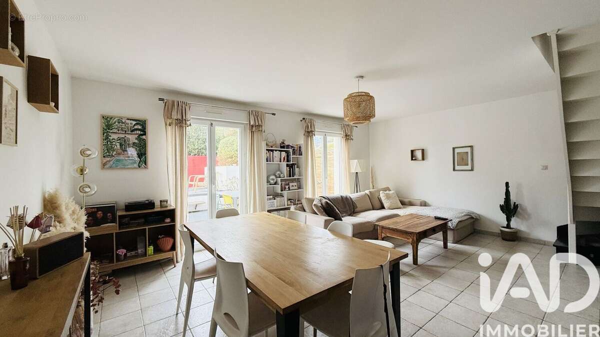 Photo 3 - Maison à LA TALAUDIERE