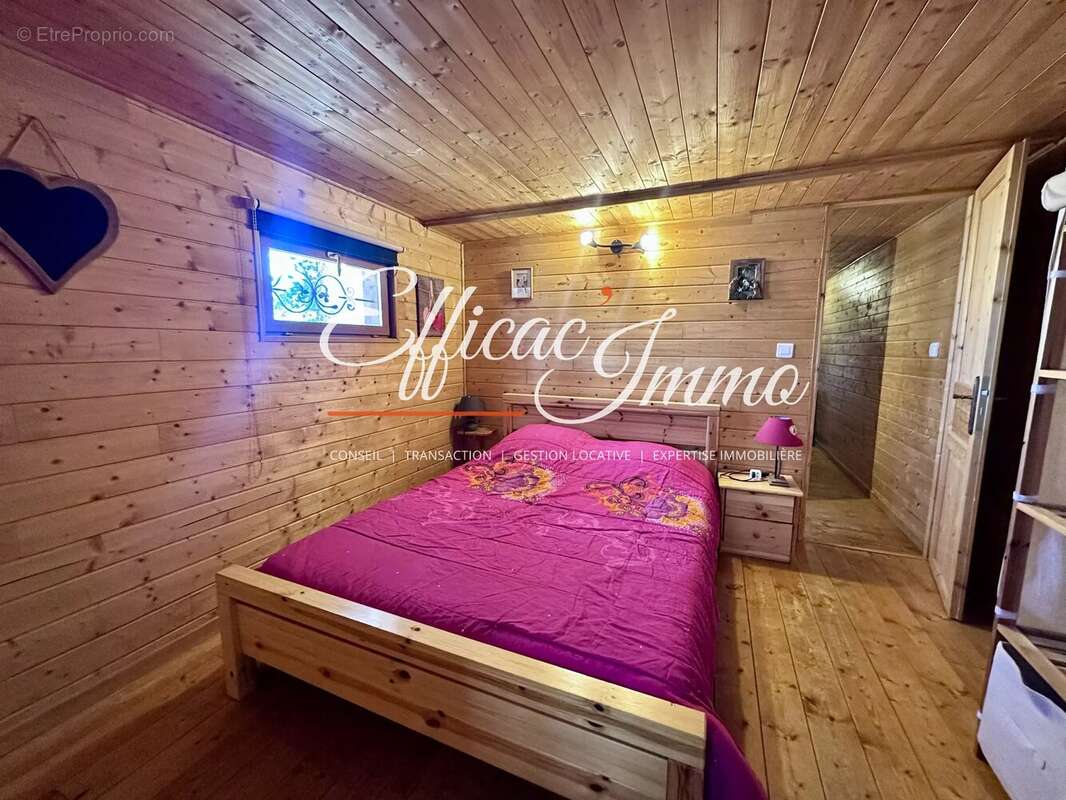 Les angles – chalet 4 faces – 90 m² – terrain de 1 185 m² – vue lac de matemale – vendu meublé - photo 10