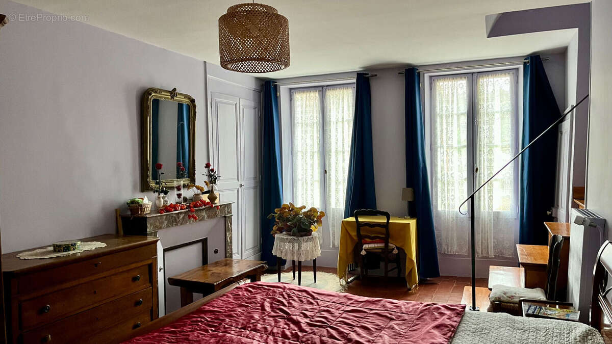 Maison à AUXERRE