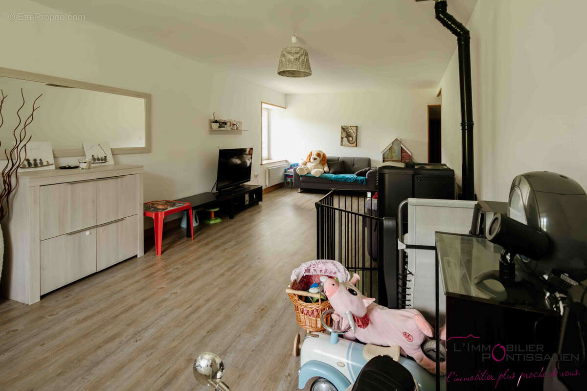 Appartement à JOUGNE