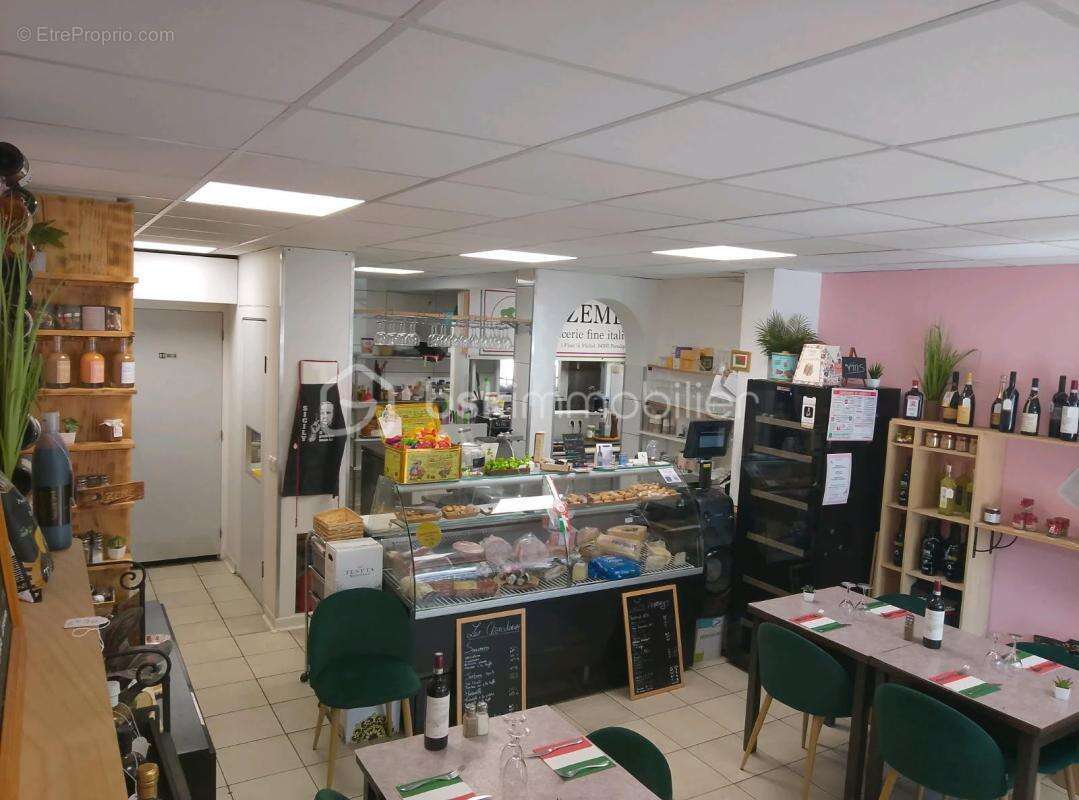 Commerce à ORAISON