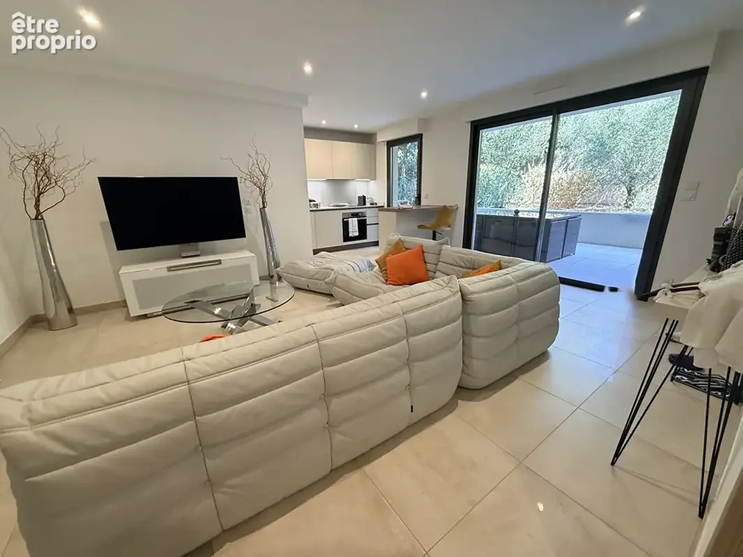 Appartement  récent  Saint Raphael 2 pièce(s) 53 m2 - photo 8