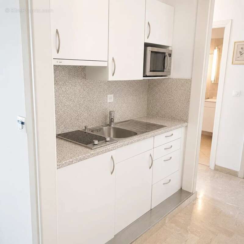 Appartement à BEAULIEU-SUR-MER