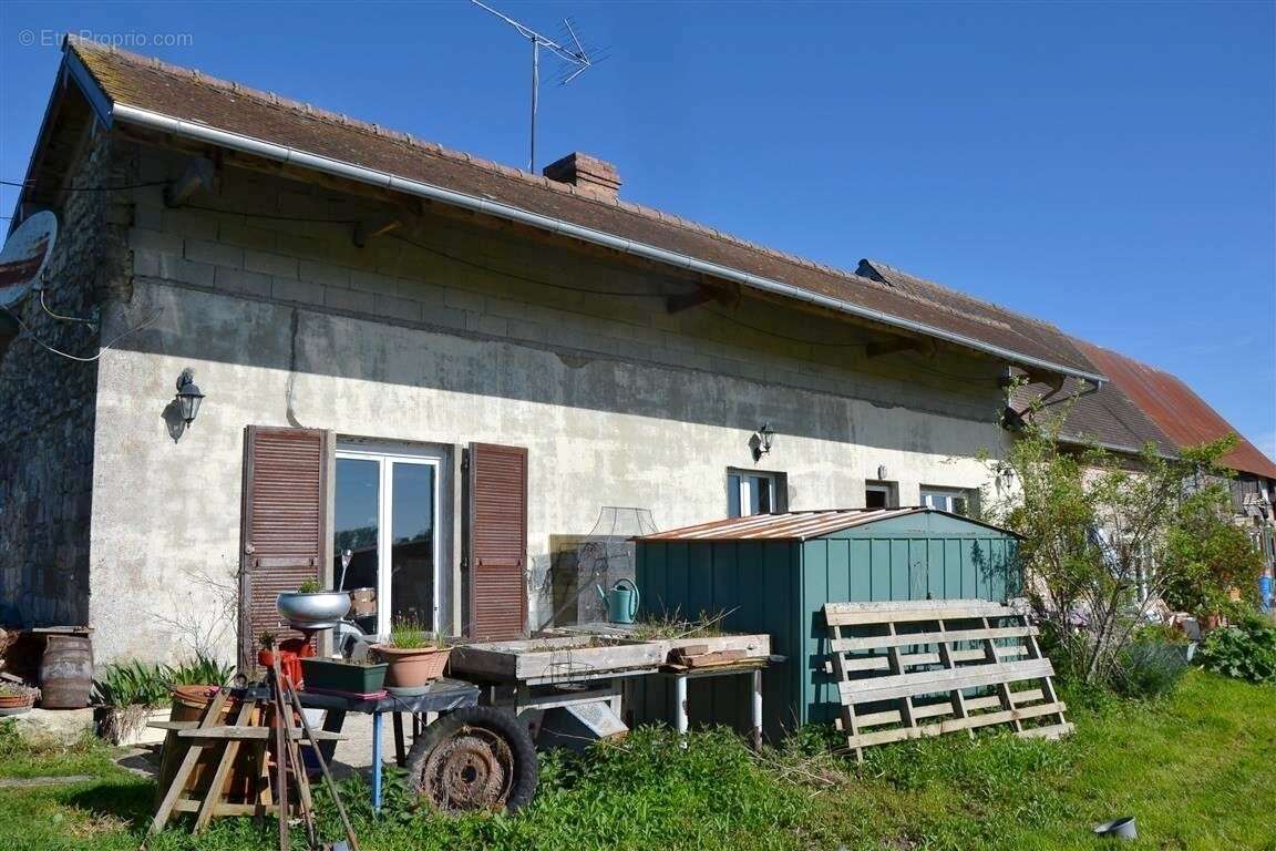 Maison 110 m² à Saint-Evroult-Notre-Dame-Du-Bois  - photo 13