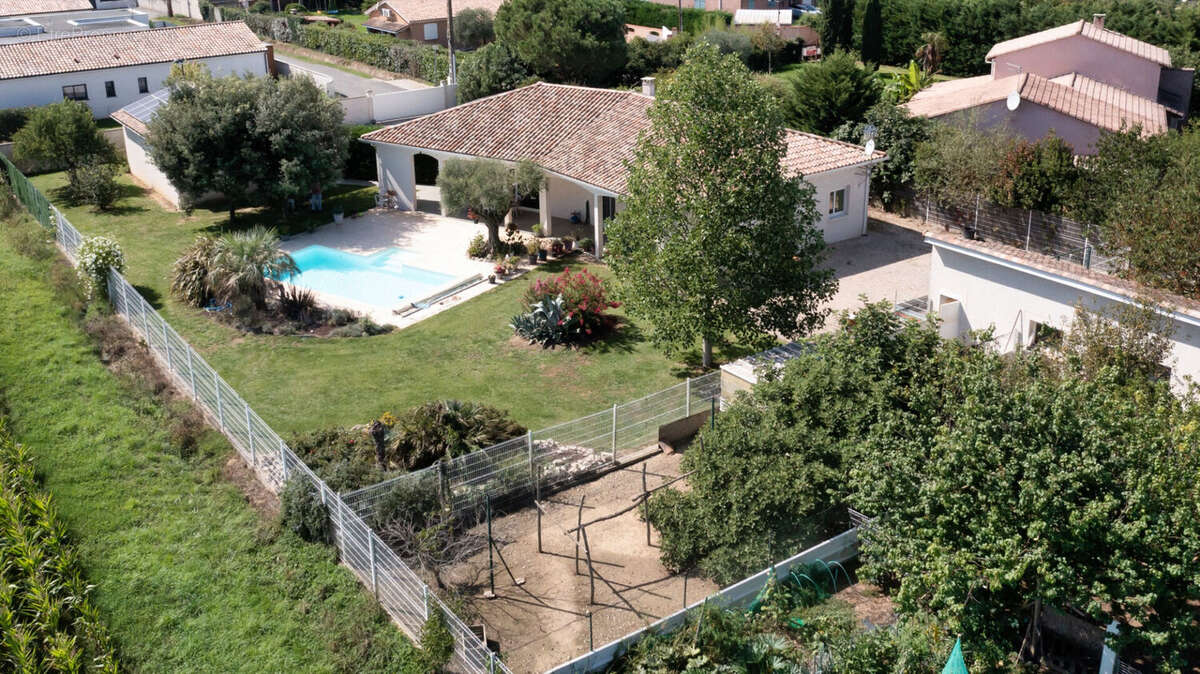 Maison à LAVERNOSE-LACASSE