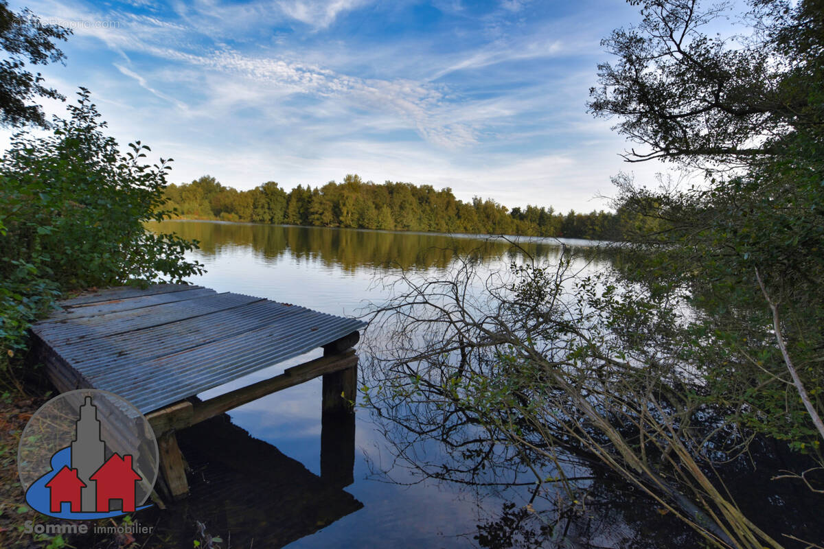 Terrain à FONTAINE-SUR-SOMME