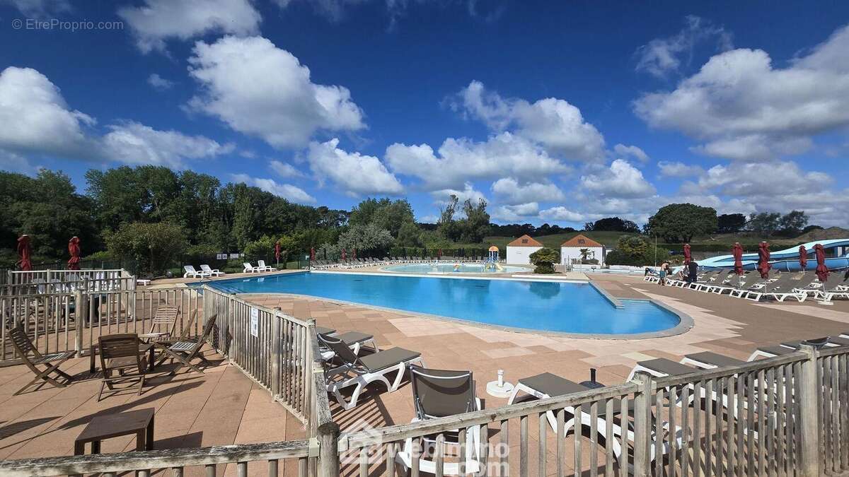 Piscine chauffée à deux pas de votre résidence - Appartement à TALMONT-SAINT-HILAIRE