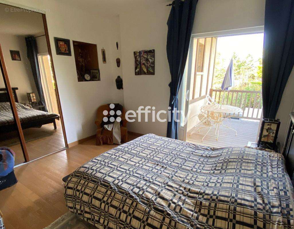 Maison à OUISTREHAM