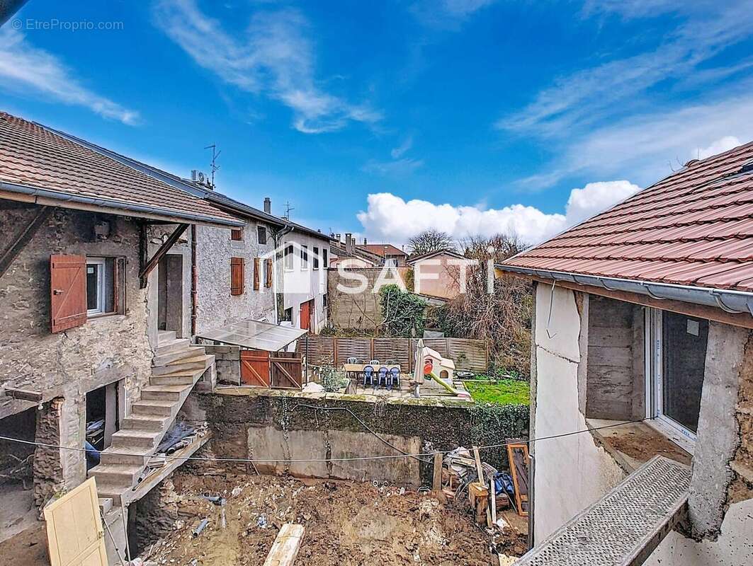 Photo 2 - Appartement à LA VERPILLIERE