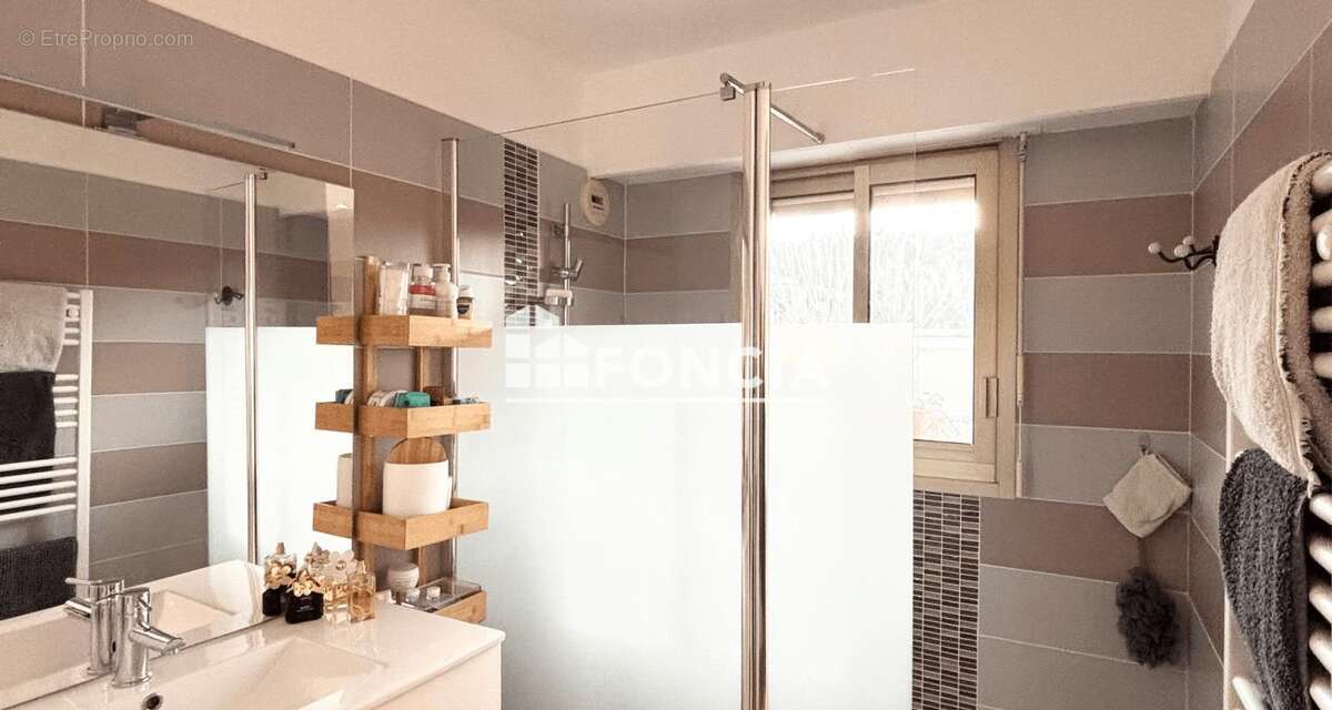 Appartement à MANDELIEU-LA-NAPOULE