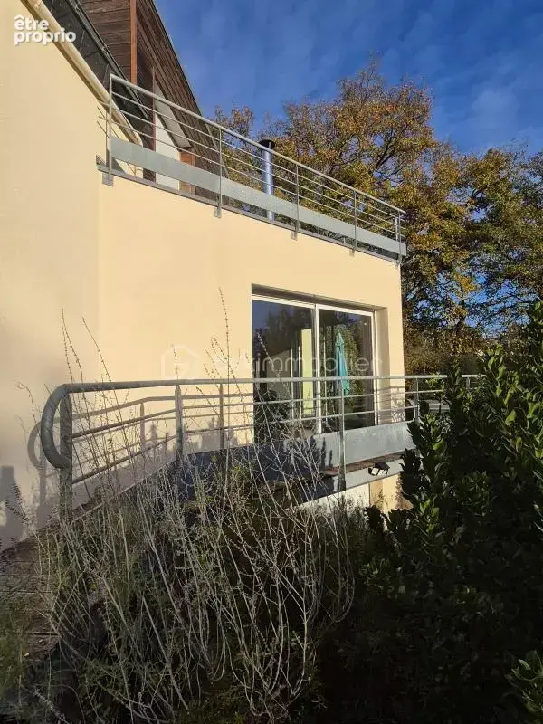 Maison d’architecte construite en 2002 saura vous séduire par ses volumes, sa luminosité et son confort - photo 2