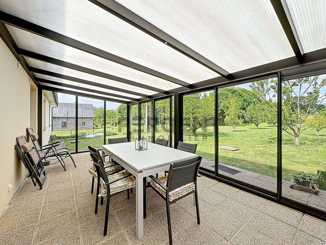 Maison à NEUVILLE-LEZ-BEAULIEU