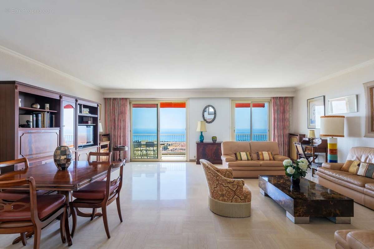 Appartement à CAGNES-SUR-MER