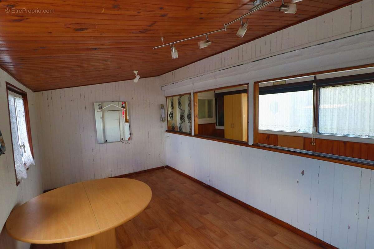 Appartement à LECHATELET