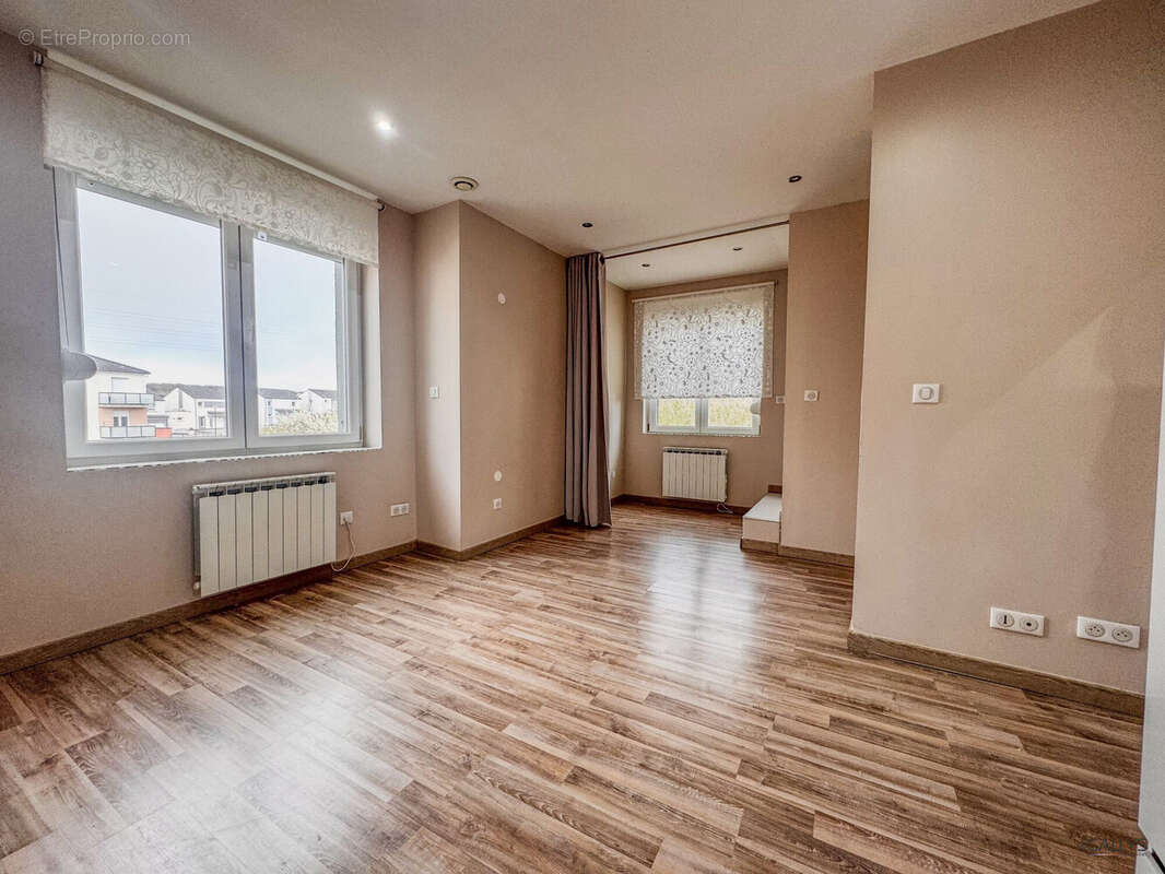 Appartement à GUENANGE