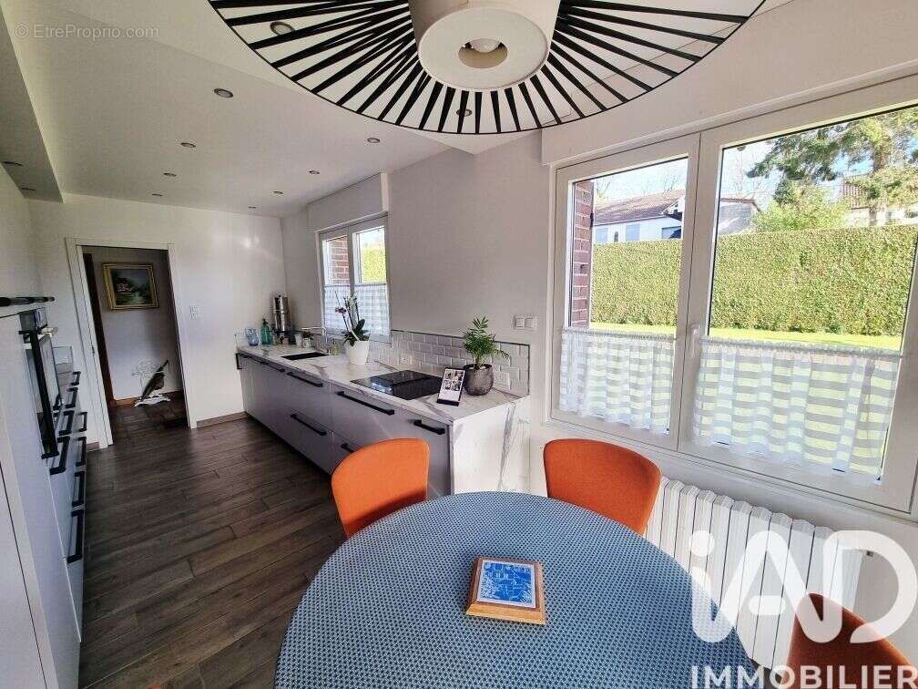 Maison 165 m² à Remilly-Wirquin  - photo 3