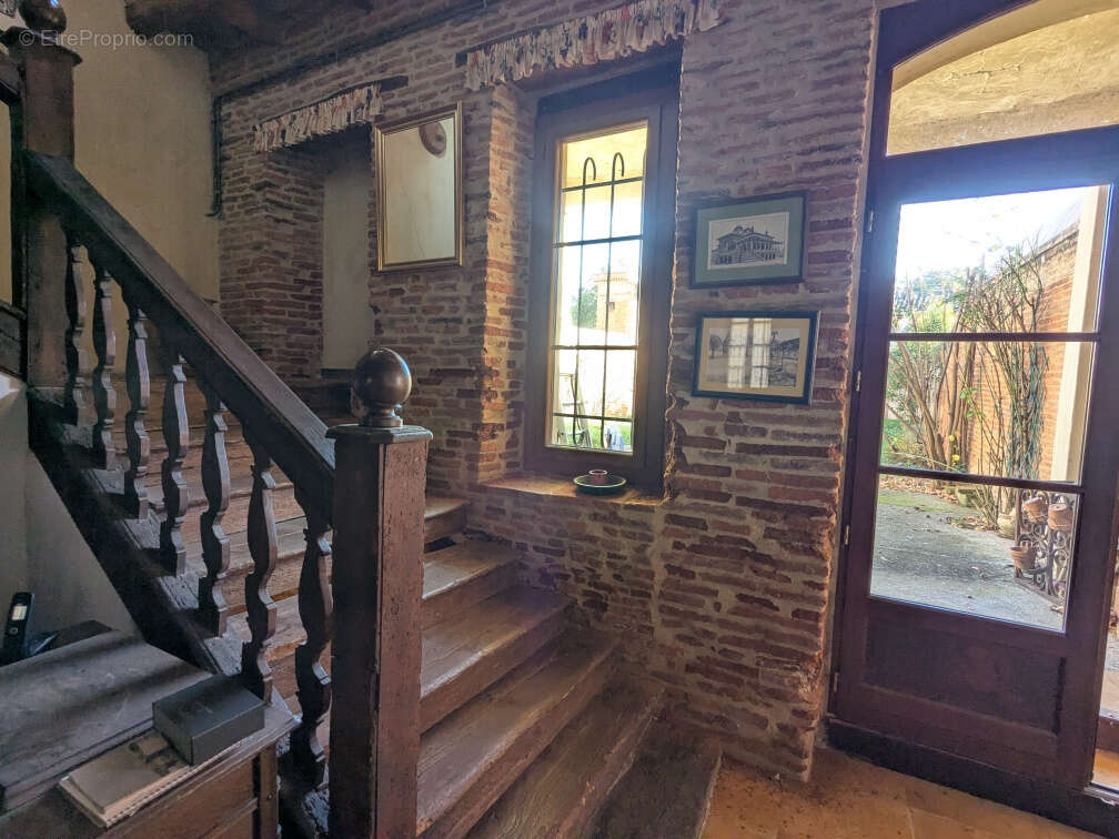 Maison à MONTESQUIEU-VOLVESTRE