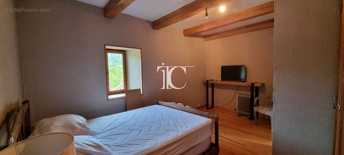 Maison à SENECHAS