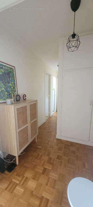 Bourg l'evesque t2 50 m2 parking - photo 4