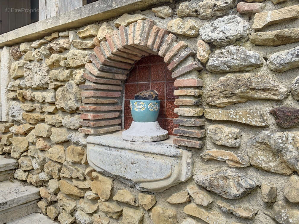 Maison à DOUVILLE