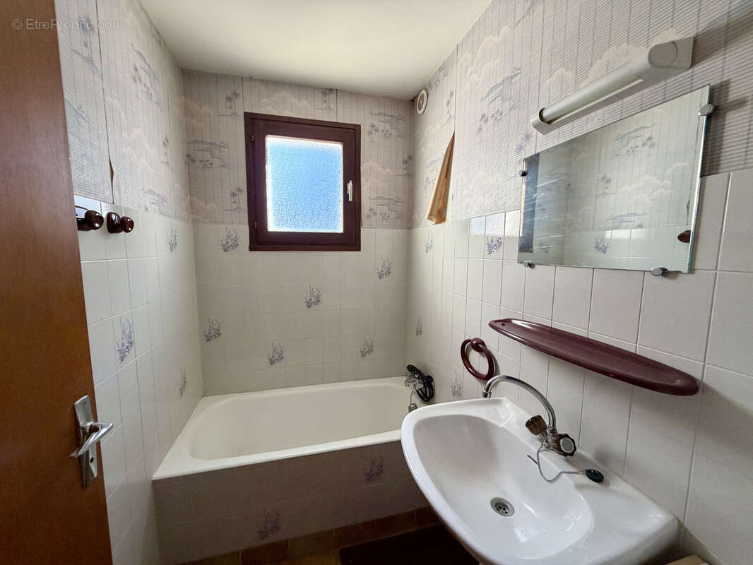 Appartement à ALBIEZ-MONTROND