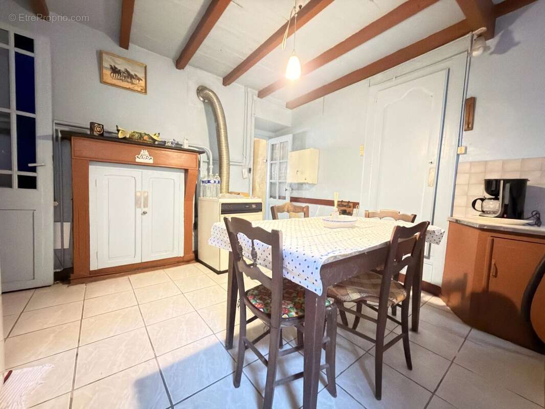 Maison à VERTEUIL-SUR-CHARENTE